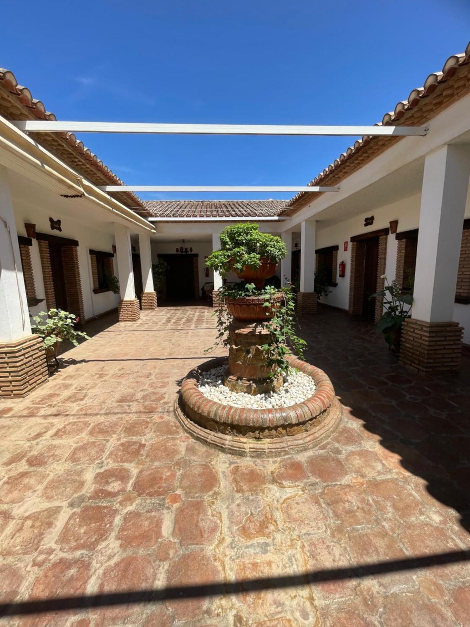 Hotel La Hacienda Del Marquesado Albunan Zewnętrze zdjęcie