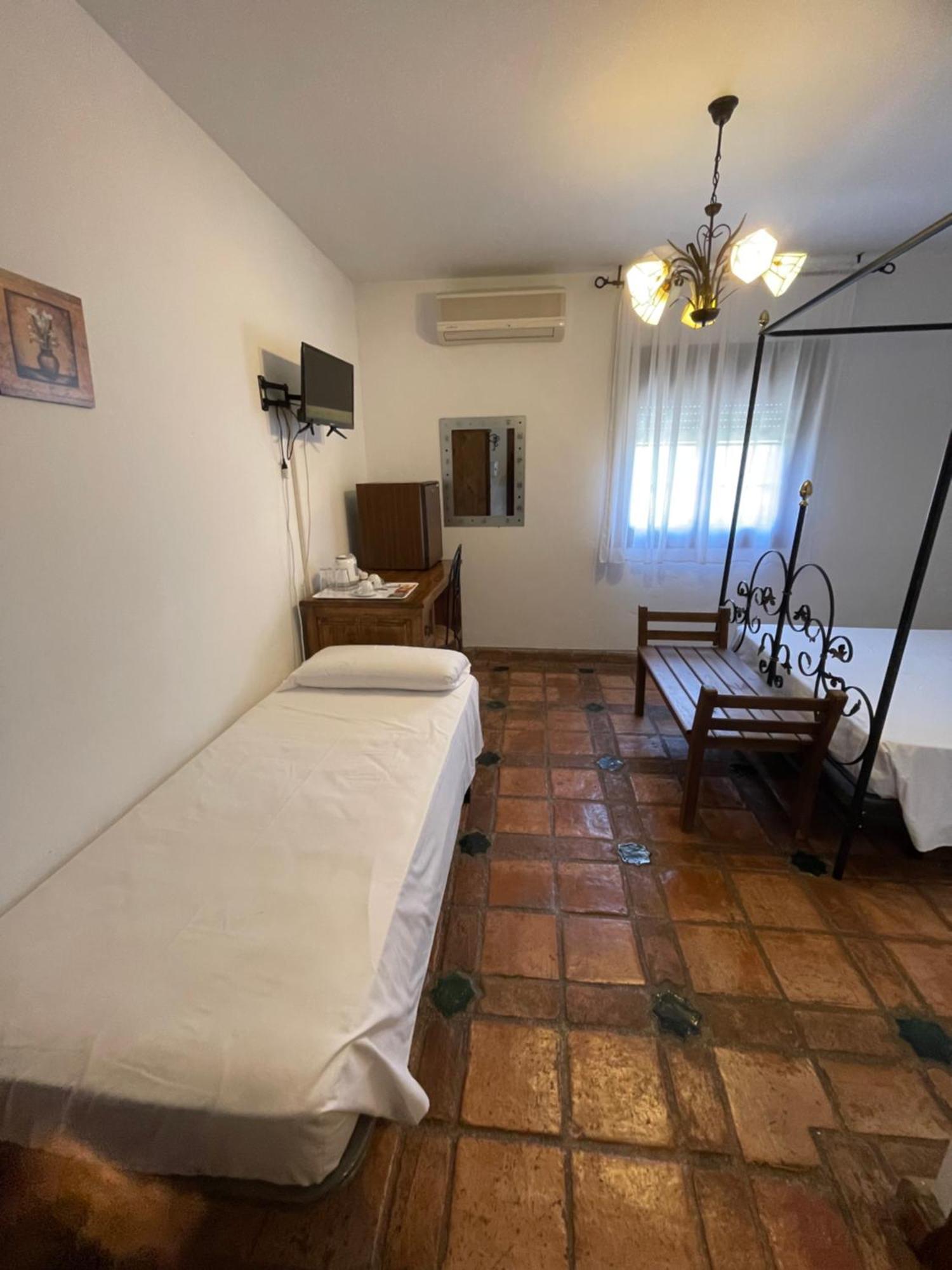 Hotel La Hacienda Del Marquesado Albunan Zewnętrze zdjęcie